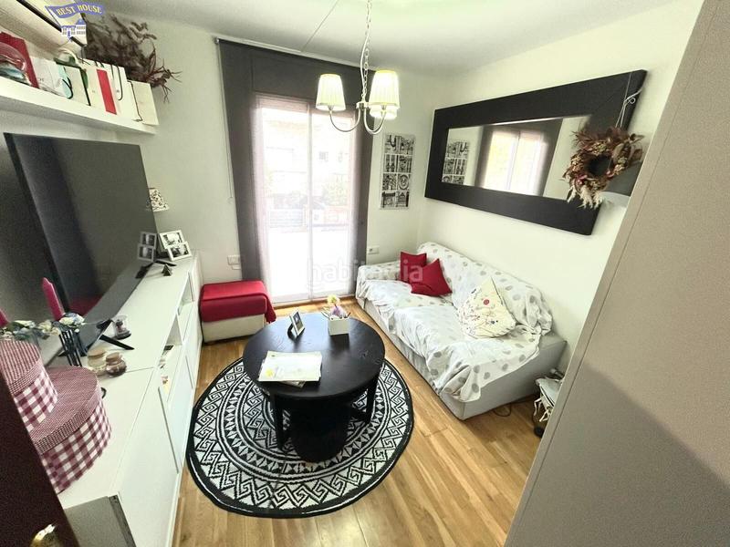 Foto 51eb28d8-d346-4e7b-acb4-0d870666a7f5. Casa a schiera con riscaldamento parcheggio in Ca n´Oriol Rubí