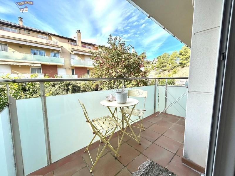 Foto bfd02123-be57-4315-8175-25e4bb41901e. Casa a schiera con riscaldamento parcheggio in Ca n´Oriol Rubí