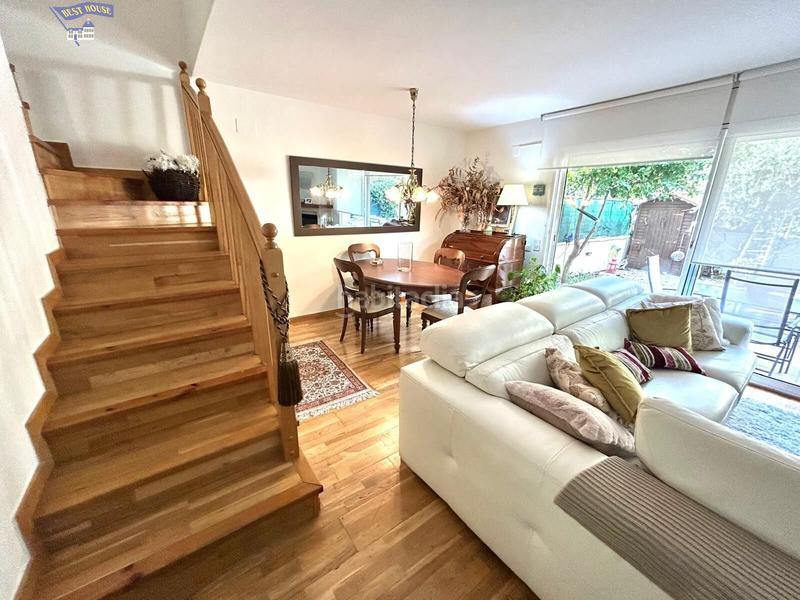 Foto d1aa0e8f-2f3c-4386-af2a-798a7a061b97. Casa a schiera con riscaldamento parcheggio in Ca n´Oriol Rubí