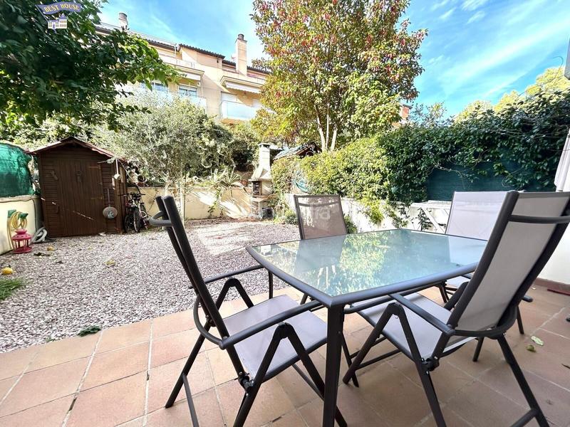 Foto f51a5952-77d8-4aa3-b89f-65efa27a71d8. Casa a schiera con riscaldamento parcheggio in Ca n´Oriol Rubí