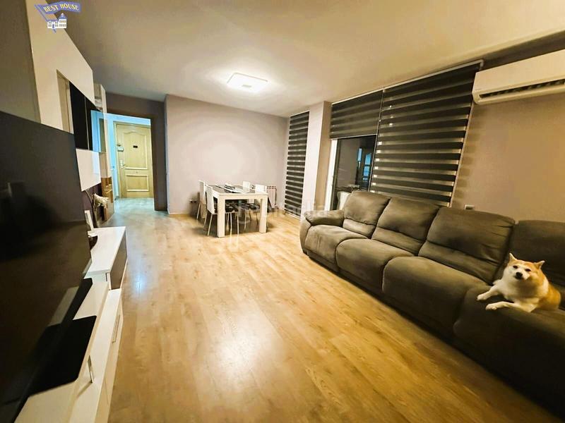 Foto f1a3aeaf-7f38-4d41-9f68-23f339527603. Appartement avec chauffage parking piscine dans Can Clos-Pinetons Ripollet