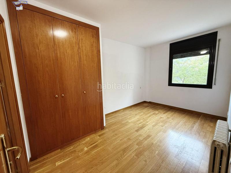 Foto 72c1b67f-6e08-4b3c-bbc7-d02ca8fc169e. Pis amb calefacció aparcament a Centre Sabadell