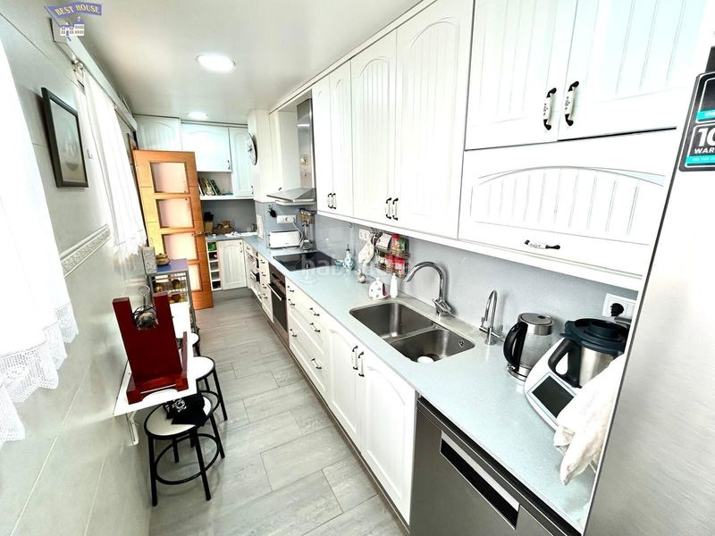 Foto 0f66ccfb-5730-4b66-89aa-a1908cd1f888. Casa amb calefacció aparcament a Ca n'Aurell Terrassa