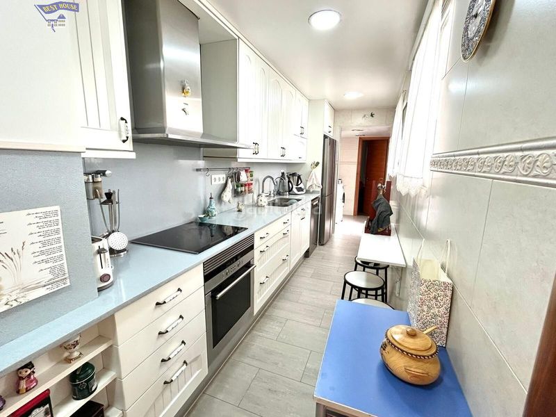 Foto 1ea6a8ae-cf02-4748-ae38-78ed2c594900. Casa amb calefacció aparcament a Ca n'Aurell Terrassa