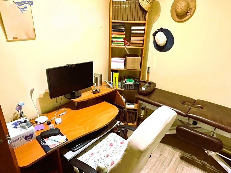 Foto 25bab2ef-bb2f-4337-8633-6739b70d1c87. Casa amb calefacció aparcament a Ca n'Aurell Terrassa