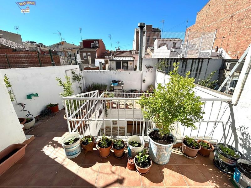 Foto 55684de4-b2e7-459a-a4e6-a1775ed23eb5. Casa amb calefacció aparcament a Ca n'Aurell Terrassa