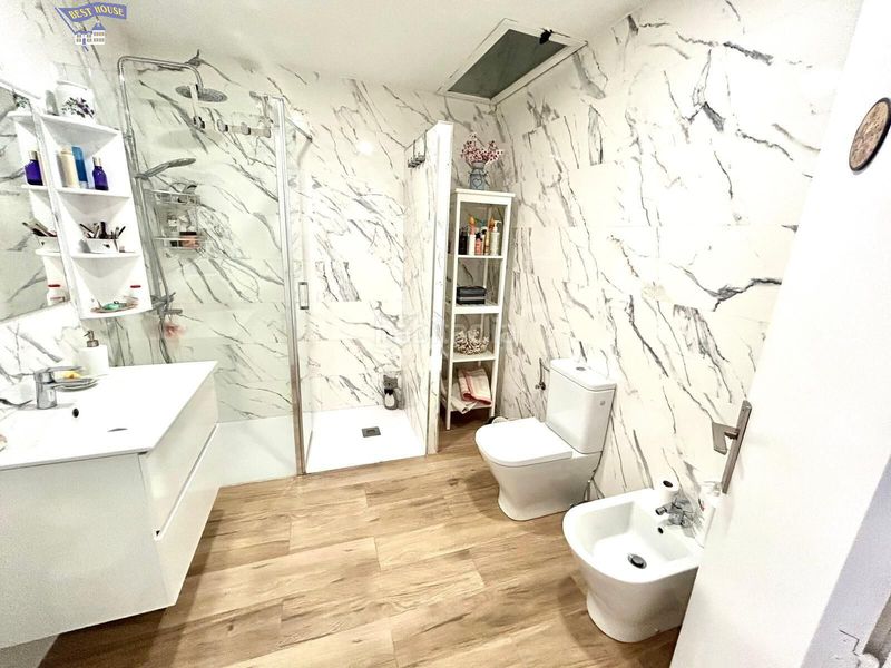 Foto 87dadecc-91d1-4fee-9ba0-6442960b817a. Casa amb calefacció aparcament a Ca n'Aurell Terrassa