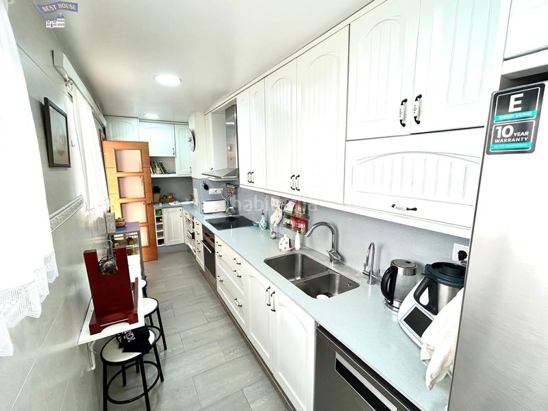 Foto 8ec7379a-5ec9-4d0c-af7c-5c91a788610a. Casa amb calefacció aparcament a Ca n'Aurell Terrassa