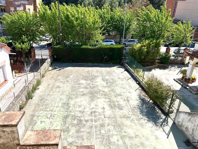 Foto 88eaa940-fc91-4450-b7cb-5b45ba8daf20. Casa amb calefacció aparcament piscina a Vallirana