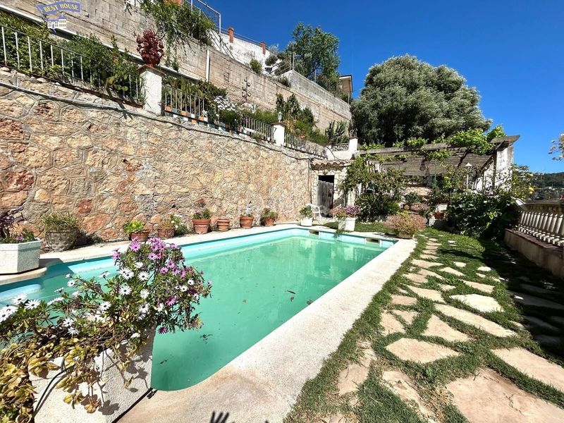 Foto ca73ac20-4459-4f48-91e7-494e76f83e10. Casa amb calefacció aparcament piscina a Vallirana