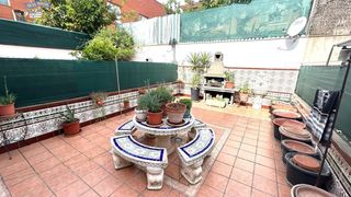 House in Roc Blanc. Espectacular casa con terraza de 60 m2, parking y barbacoa en la