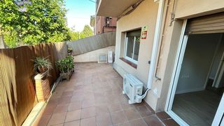 Miete Erdgeschoss in Sant Francesc. Acogedora planta baja totalmente rehabilitada con terraza privad