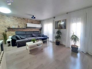 Etagenwohnung in Llefià. Espectacular piso con terraza privada de 60 m2 en llefià alta! 3