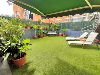 Flat in Llefià. Espectacular piso con terraza privada de 60 m2 en llefià alta! 3