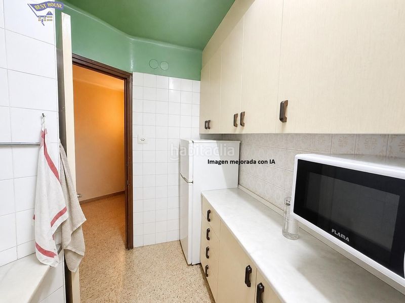 Foto f446fab9-cc24-47b2-8e23-f949dfcf017a. Flat with heating in Progrés Rubí