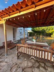 Haus in Santa Eulàlia de Ronçana. Chalet independiente con piscina y gran parcela  listo para entr
