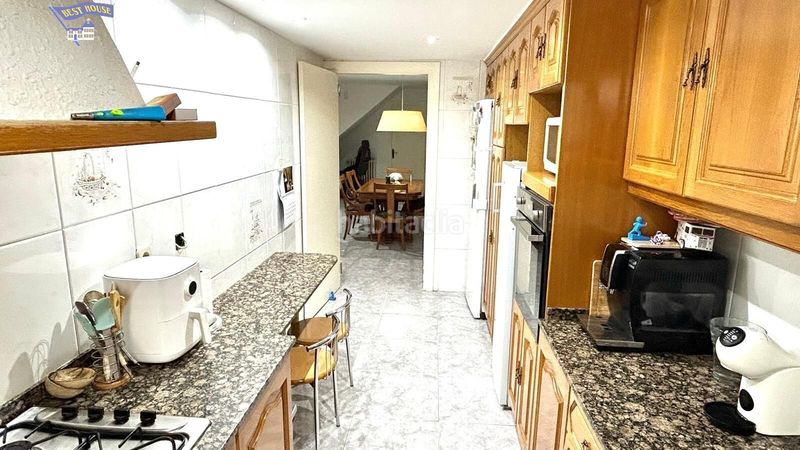 Foto 2532a87b-59c4-42d1-a05b-749aea142f3c. Casa en exclusiva!!! casa de 5 habitaciones en el corazon de rubi con parking, terraza y ascensor. en Rubí