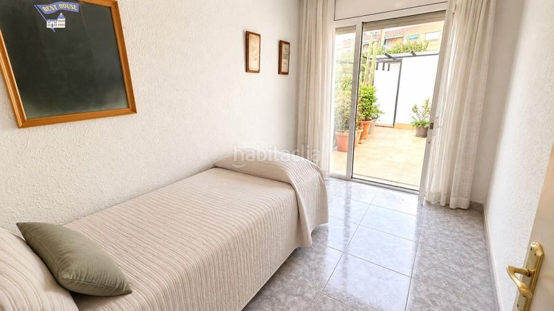Foto b9ca28f0-a74e-489c-b39f-aad9e086cf48. Casa en exclusiva!!! casa de 5 habitaciones en el corazon de rubi con parking, terraza y ascensor. en Rubí
