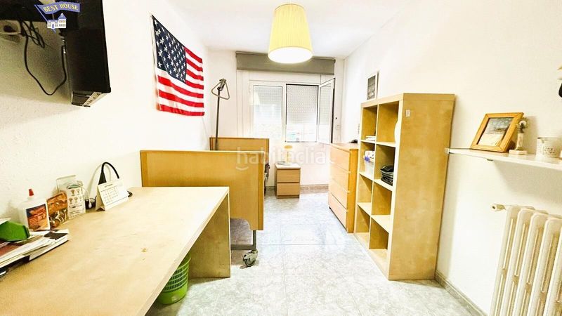 Foto dc99f15a-aefd-407a-b6cc-cda7494e492c. Casa en exclusiva!!! casa de 5 habitaciones en el corazon de rubi con parking, terraza y ascensor. en Rubí