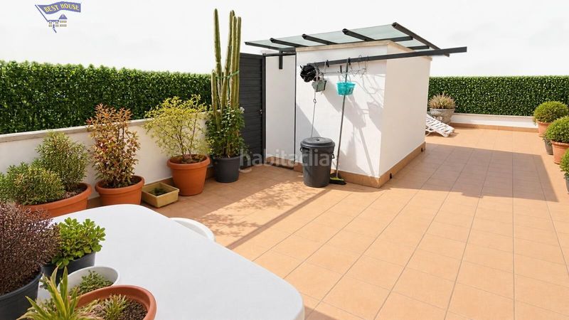 Foto e488291b-60db-4631-a46e-aeac3ad0f10a. Casa en exclusiva!!! casa de 5 habitaciones en el corazon de rubi con parking, terraza y ascensor. en Rubí
