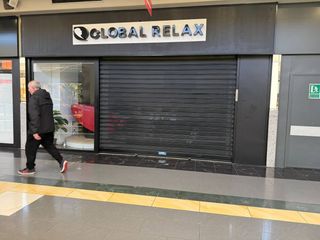 Alquiler Local Comercial en Calle baricentro a-131. Local en c.c. baricentro