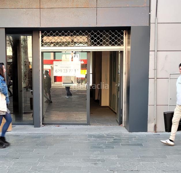 Foto b41d2d1c-a6be-4c49-88dc-d1465a62c7b5. Alquiler local comercial en plaza perpinyà 6 local en pl perpinyà, 6, en Granollers