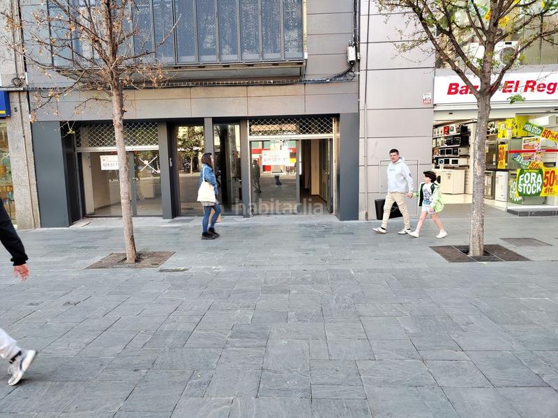 Foto 3cef2093-6f2e-4578-bf7b-93640e0f1fcf. Lloguer local comercial a plaza perpinyà 6 a Centre Granollers