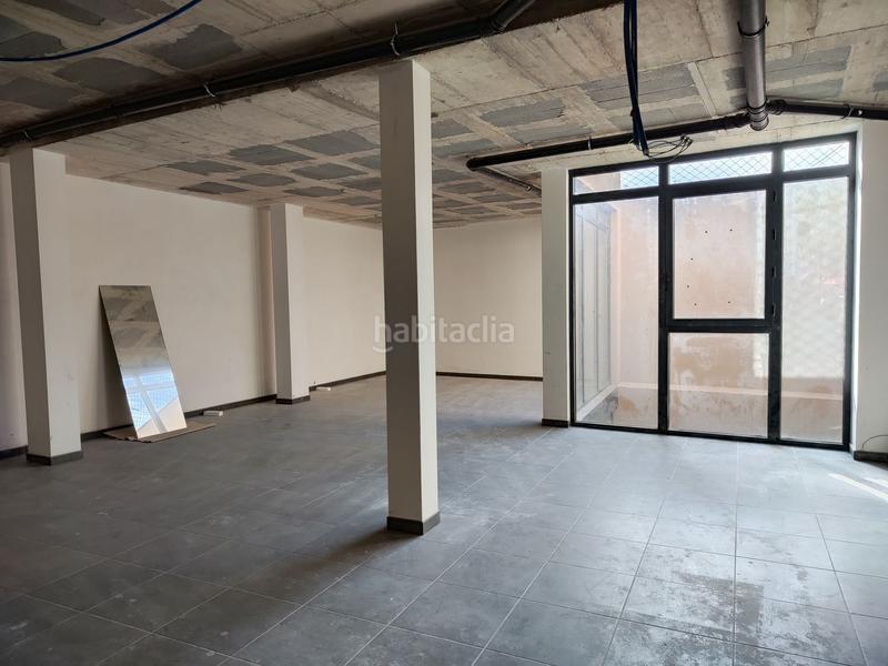 Foto 4f550146-5cd7-48c2-bd51-cfb5a8f15bbc. Lloguer local comercial a plaza perpinyà 6 a Centre Granollers