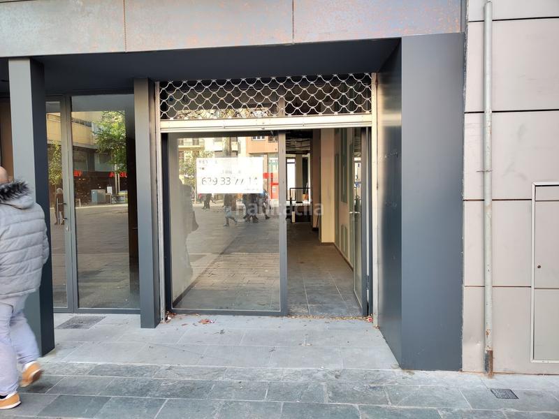 Foto cf75ff78-8c86-4347-bf55-fbbe4b936ef1. Lloguer local comercial a plaza perpinyà 6 a Centre Granollers