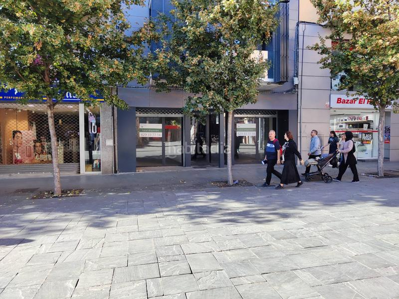 Foto 8ca14df1-fd4e-485b-92f1-bd1de82149d5. Location local commercial dans plaza perpinyà 6 dans Granollers