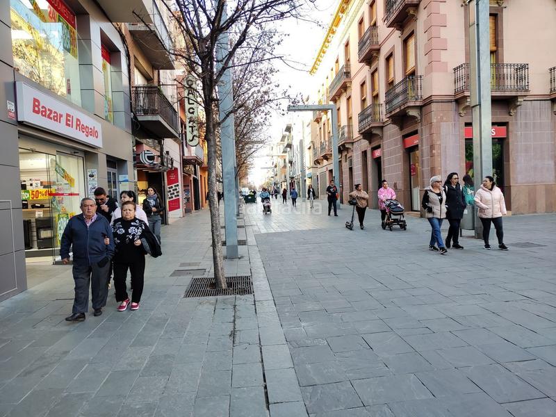 Foto d977d4a9-23ca-4044-8b62-027e7b37bb98. Location local commercial dans plaza perpinyà 6 dans Granollers
