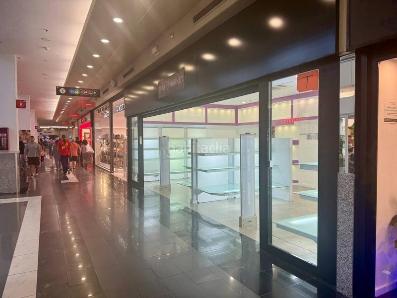 Foto 389c8bc1-9dd5-4868-a879-d394eb64e9f8. Local commercial dans baricentro a-130c dans Zona Industrial Barberà del Vallès