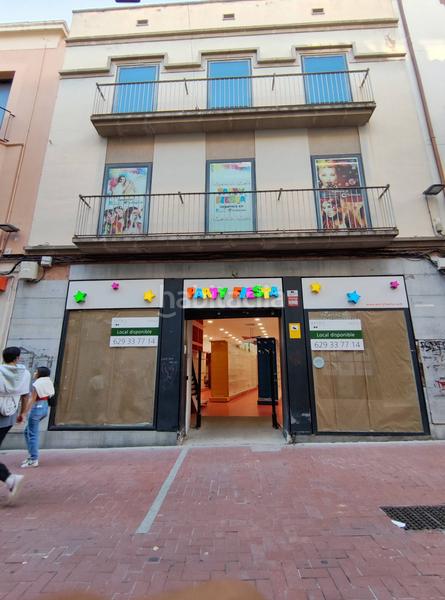 Foto c4e20f10-5d0b-4b17-a9a7-c76f00a441f3. Location local commercial dans carrer gavatxons dans Terrassa
