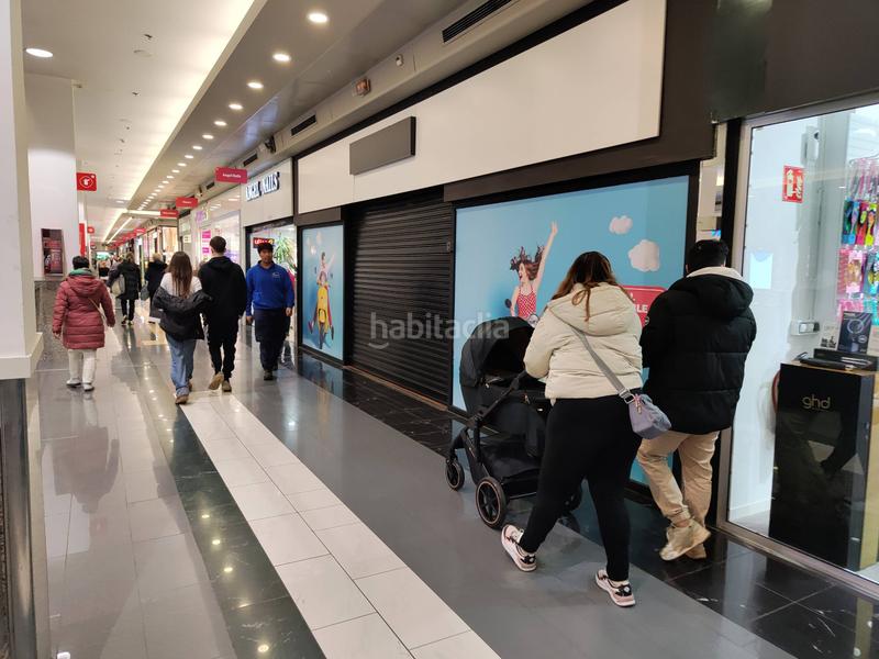 Foto 5bb11dce-c83b-4879-9a7c-ad87f44da9c1. Lloguer local comercial a baricentro a-116 a Zona Industrial Barberà del Vallès