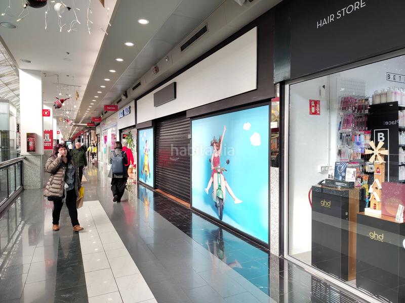 Foto 742420b1-9186-4fc1-9126-c7d180d38fd2. Lloguer local comercial a baricentro a-116 a Zona Industrial Barberà del Vallès