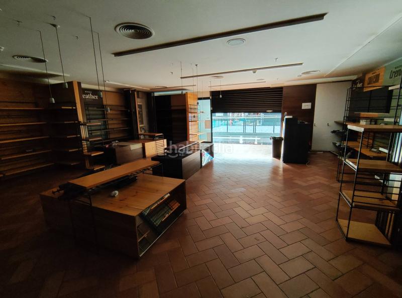 Foto 7aa75337-904e-4e14-a141-0c88a1450ed2. Lloguer local comercial a baricentro a-116 a Zona Industrial Barberà del Vallès