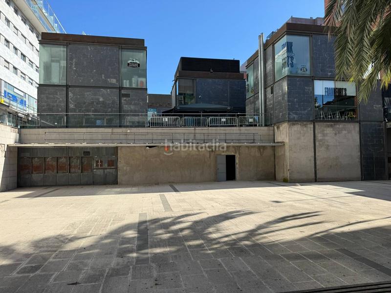 Foto da6b409e-52bc-4af8-a59d-6b401a562ee2. Locale commerciale in major 17 in Estació de França Mollet del Vallès