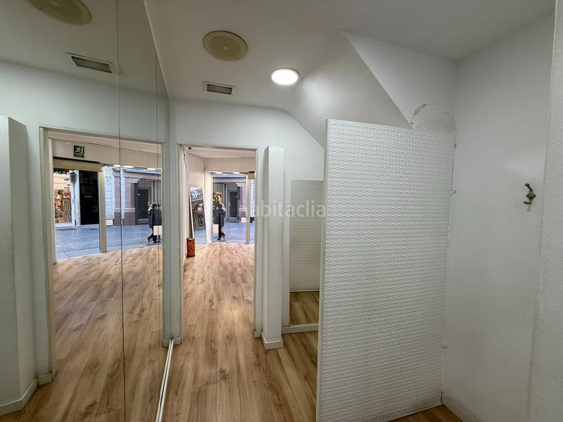 Foto 65c9f8c7-512b-4a34-b38c-4e111bd9fb89. Business premise in santa anna 3 in Centre Granollers