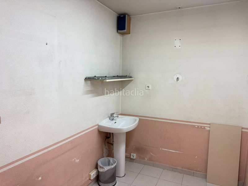 Foto ba7a3904-94c0-4436-a8e9-0ae085637d2a. Alquiler local comercial en maluquer i salvador 24 local en c anselm clavé, en Granollers