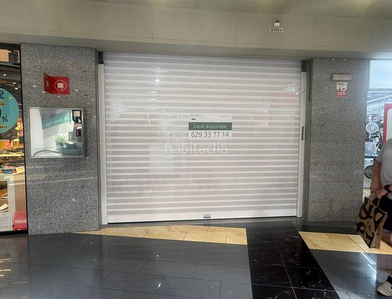 Foto 461db9cf-3fbd-451a-8192-42e3e6b7c451. Alquiler local comercial en carrer baricentro b-006a local en c.c. baricentro en Barberà del Vallès