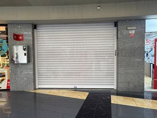 Alquiler Local Comercial en Carrer baricentro b-006a. Local en c.c. baricentro