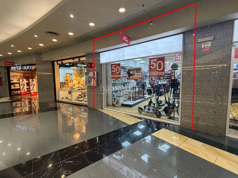 Foto f315782d-43d8-4ab0-835f-8b90ee4930a1. Alquiler local comercial en carrer baricentro b-006a local en c.c. baricentro en Barberà del Vallès