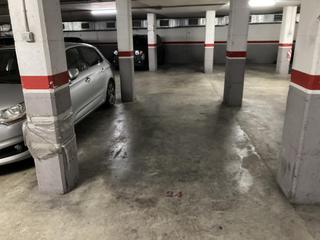 Parking voiture à Carrer de maragall 35