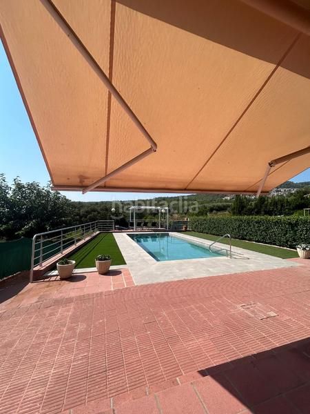 Foto ee04d0c9-f385-4af9-bc32-1fbb60ff6d84. House with pool in Bigues i Riells del Fai