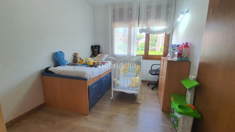 Foto 9958b972-ddd8-4a49-b7ca-7a5c4c4033ab. Xalet amb xemeneia calefacció aparcament piscina a Lliçà d´Amunt