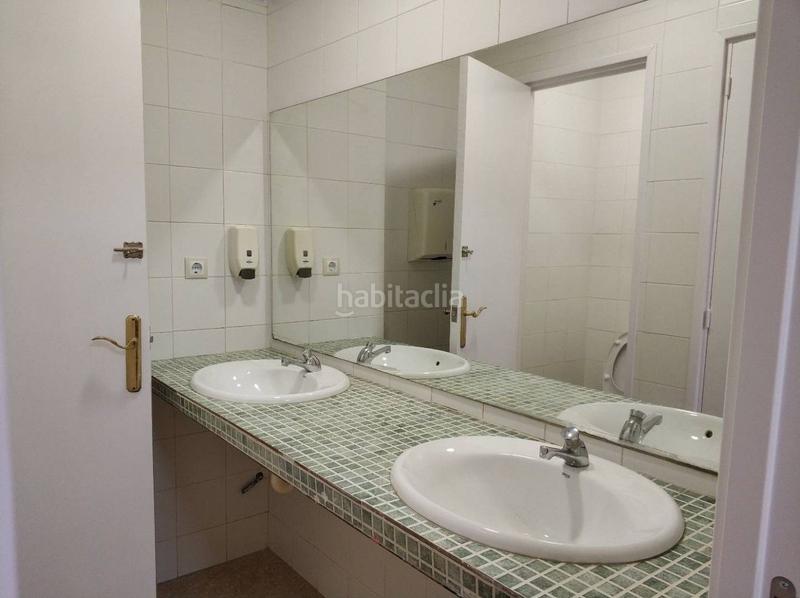 Foto 25b2c56d-3145-47b3-91c6-f2c476b6aaf3. Local comercial amb calefacció a Vila de Gràcia Barcelona