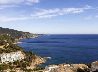 Apartament a La Pola i Giverols-Salionç. Espectacular apartamento con licencia turística y vistas al mar