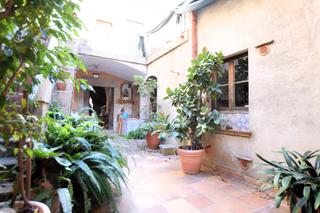 Maison à Centre. Casa en mataró centro con espacio y muchas posibilidades