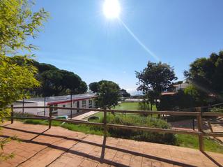Local Comercial a Canet de Mar. Finca destinada actividad comercial con vivienda independiente