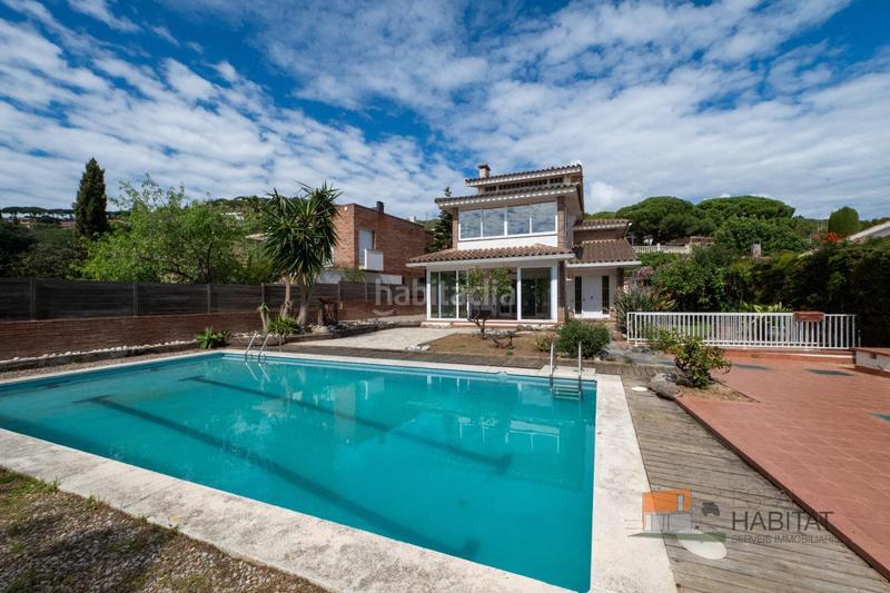 Foto 37f9cfb5-b713-45da-a1b9-a50bc4f3c695. Casa con riscaldamento parcheggio piscina in Vilassar de Dalt